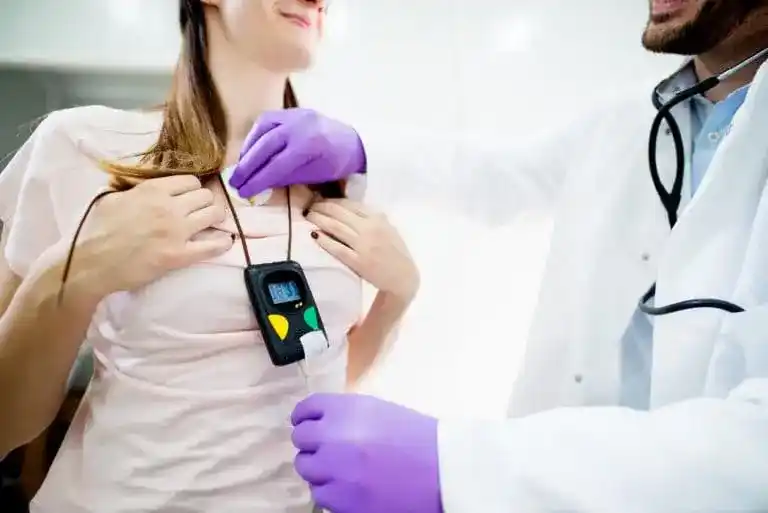 Laudo de Holter a distância: como funciona e principais benefícios